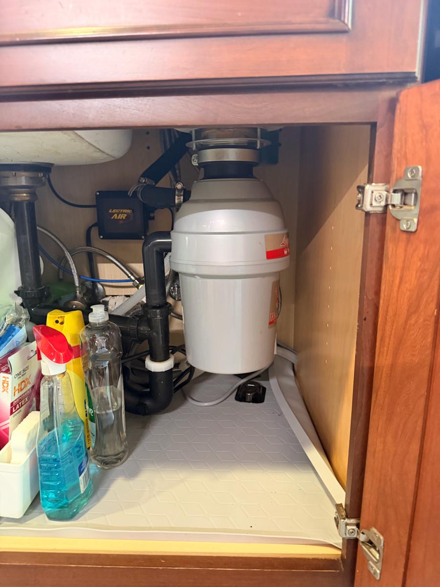 Disposal with an air switch (Lectric Air) – replacement, Burbank