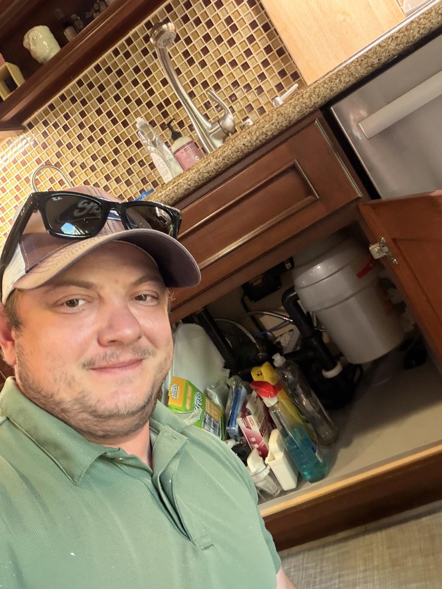 Igor next to a finished disposal with air switch – Burbank